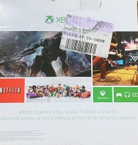 Microsoft Xbox 360 E 500GB - Call of Duty: Ghosts / Call of Duty: Black Ops II Box Art