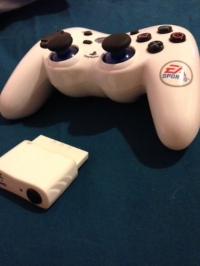 Logitech Cordless Action Controller (White EA Sports) Box Art