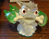 Skylanders Swap Force - Fire Bone Hot Dog (translucent green fire) Box Art