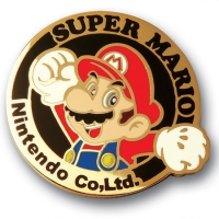 Club Nintendo - Super Mario Bros. Commemorative Pin (A) [NA] Box Art