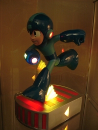 Running Mega Man Exclusive Statue Box Art