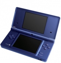 Nintendo DSi (Metallic Blue) [EU] Box Art