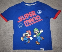 Super Mario blue & red t-shirt Box Art